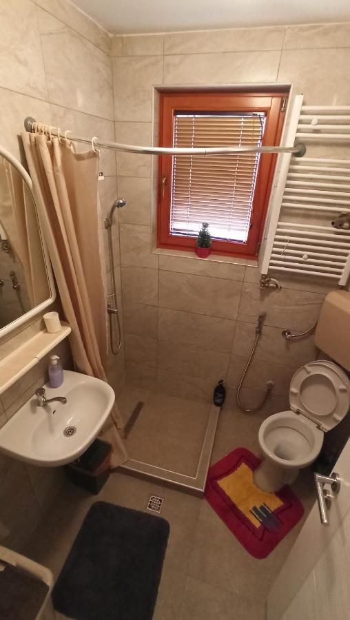 Cozy Room With A Bathroom Сараево Екстериор снимка